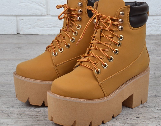 Черевики жіночі на платформі Jeffrey Campbell Nirvana Yellow Boot style