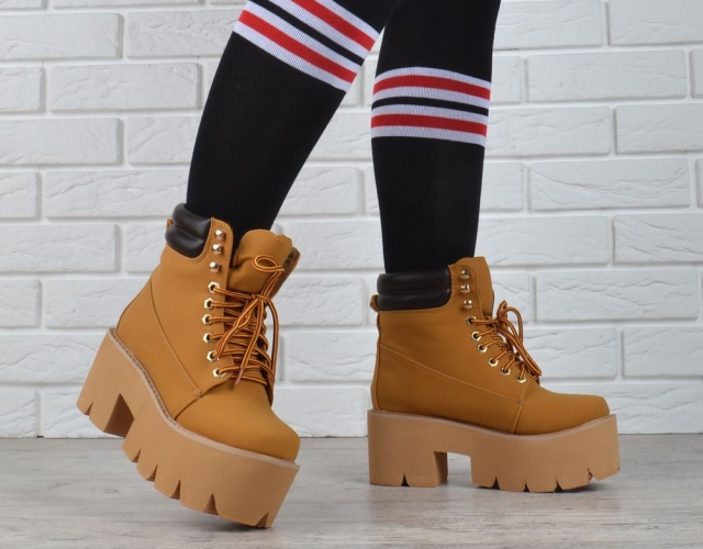 Черевики жіночі на платформі Jeffrey Campbell Nirvana Yellow Boot style