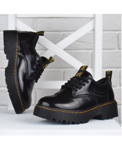 Черевики жіночі на платформі Dr.Martens style чорні лаковані