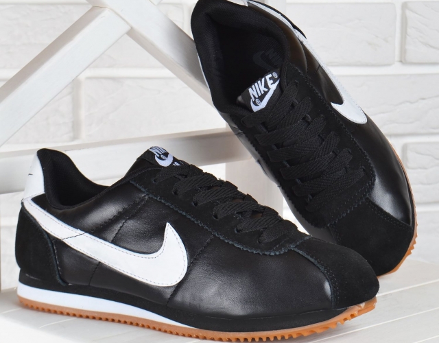 Кросівки шкіряні Nike Cortez чорні з білим