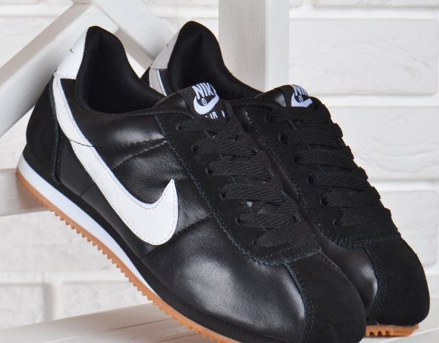 Кросівки шкіряні Nike Cortez чорні з білим