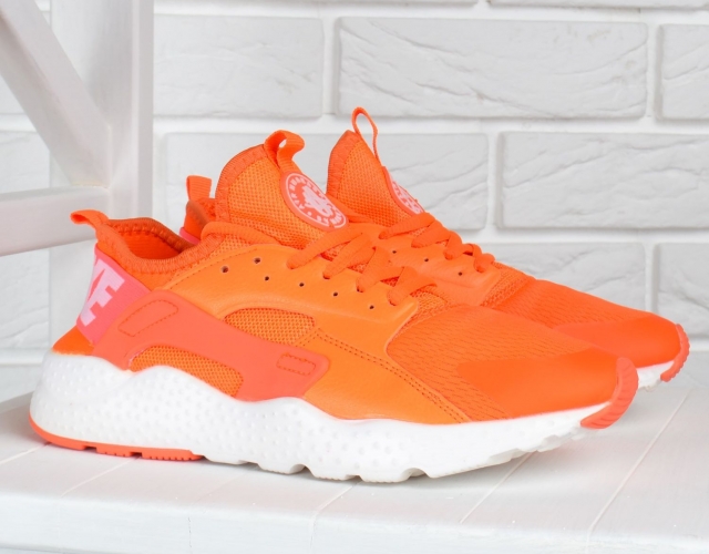 Кроссовки женские Nike Air Huarache Ultra Living Coral оранжевые с белым