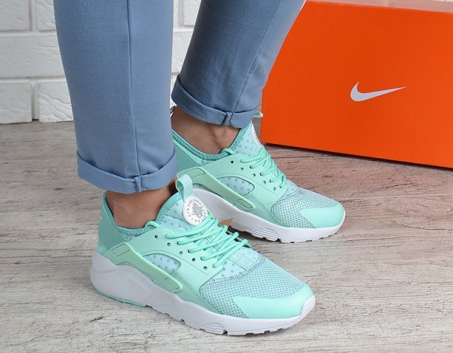 Кроссовки женские Nike Air Huarache Ultra mint мятные с белым