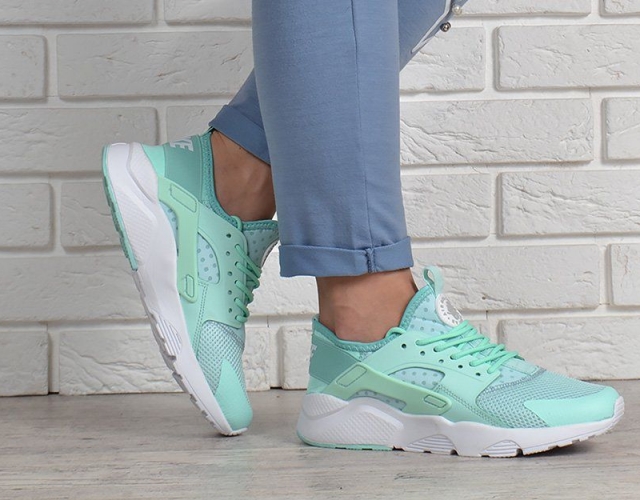 Кроссовки женские Nike Air Huarache Ultra mint мятные с белым