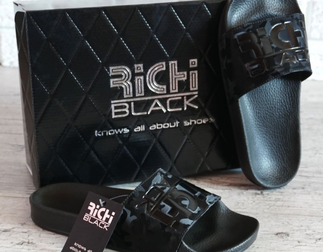 Шльопанці жіночі шкіряні Richi Black Military чорні