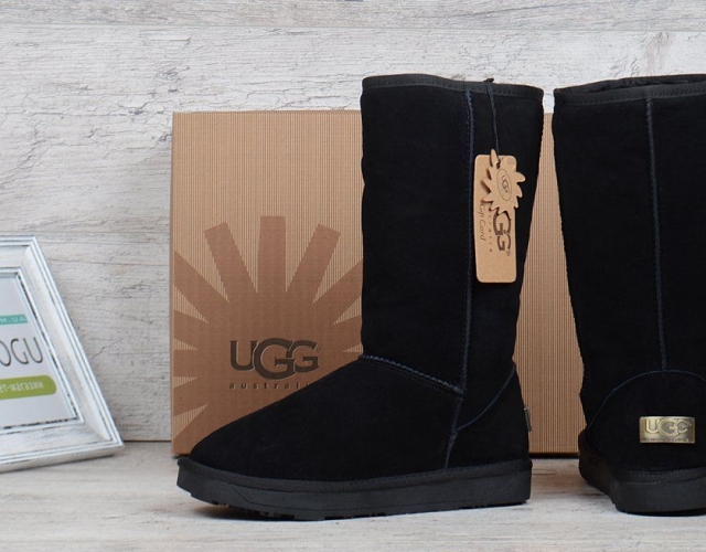 Уггі жіночі високі UGG Australia натуральна замша чорні