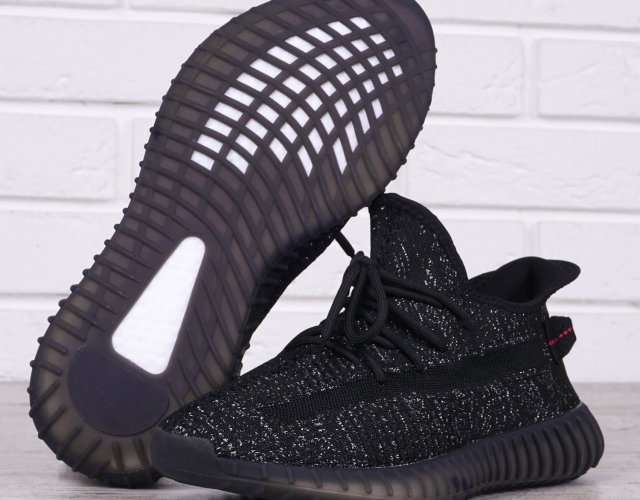 Кросівки чоловічі текстильні димчаста підошва Yeezy Black чорні