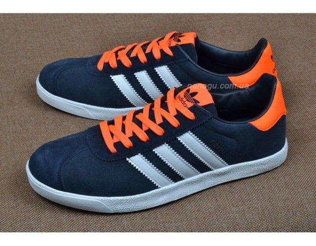 Кросівки чоловічі замшеві Adidas Gazelle orange