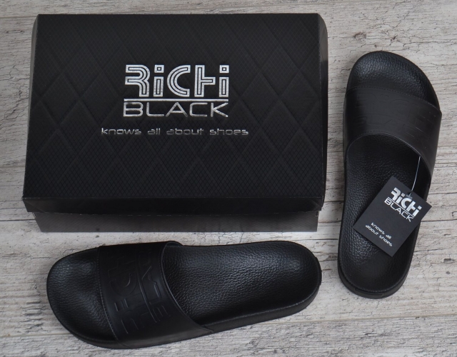 Шльопанці чоловічі шкіряні Richi Black чорні