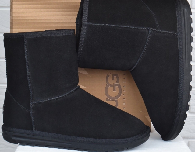 Угги мужские замшевые зимние сапоги UGG Australia черные